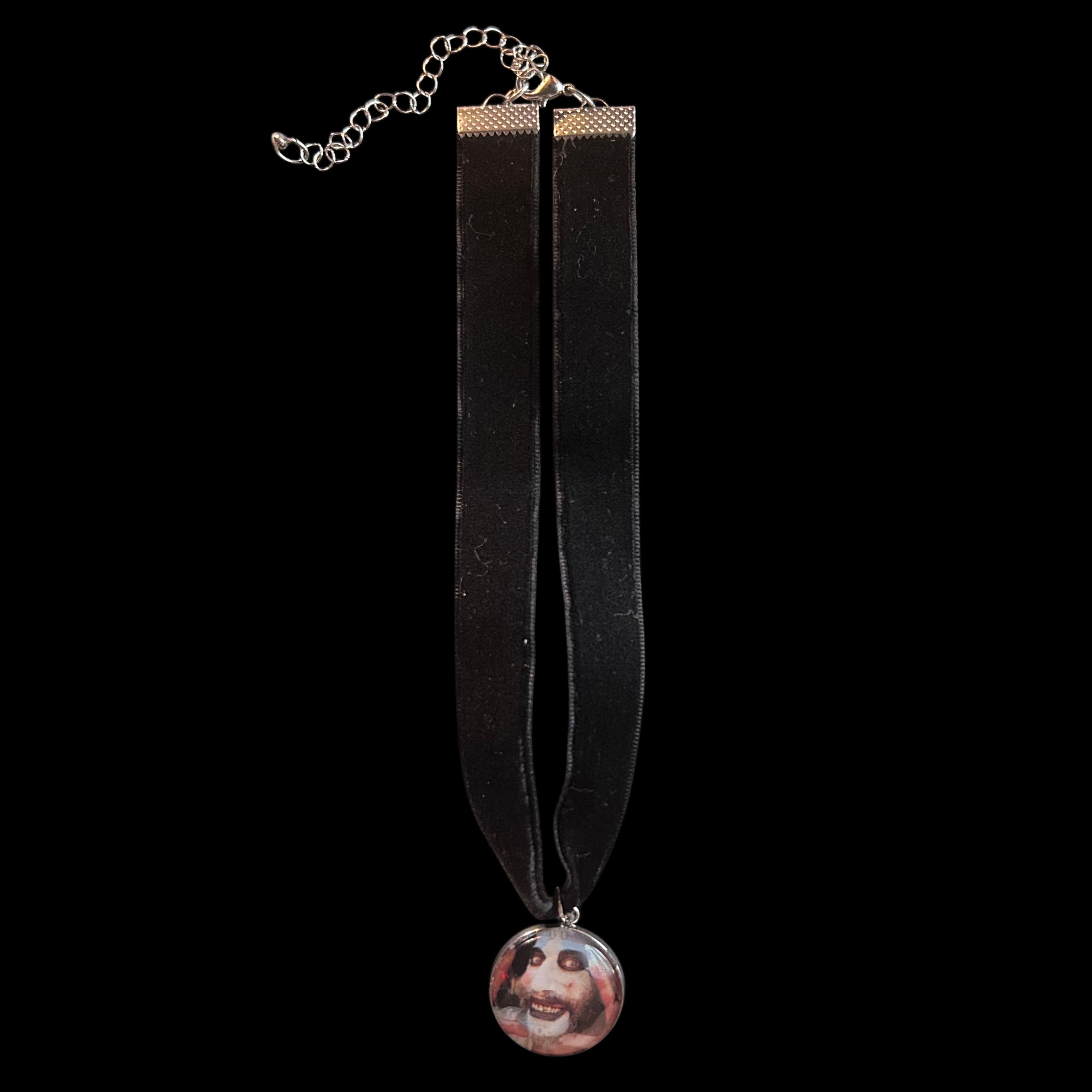 Captain spaulding choker